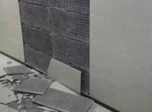 漳浦瓷砖空鼓维修公司分享下漳浦墙砖松动维修的知识